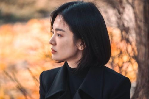 Được lời tỏ tình của một ngôi sao cực nổi tiếng, nhưng Song Hye Kyo đáp lại cực phũ phàng