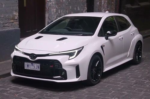 Chi tiết Toyota GR Corolla GTS 2023 mạnh 300 mã lực