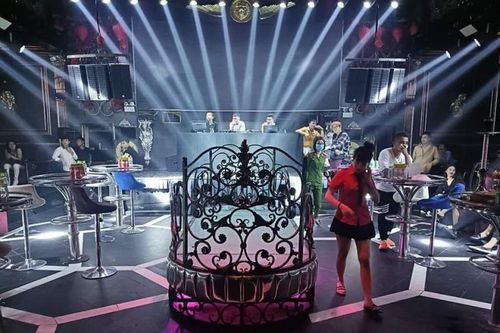 Giao dịch, sử dụng ma túy ngay tại quán Monaco Lounge