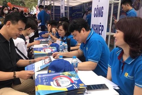 Tuyển sinh 2023: Có nên chọn ngành học mới theo tên gọi?