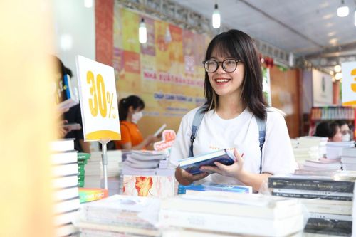 Hội sách tri thức nền tảng tại Hà Nội