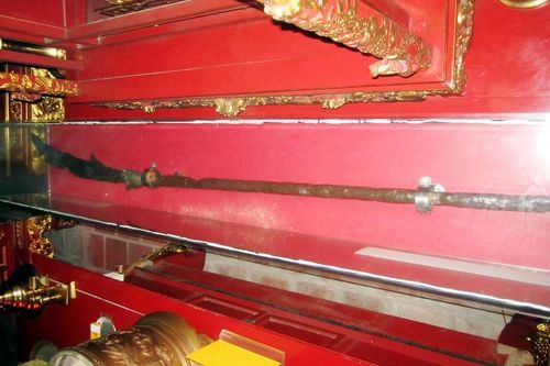 Thăm Khu tưởng niệm Vương triều Mạc, tận mục bảo vật quốc gia Long đao