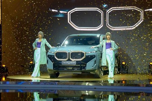 BMW XM đầu tiên hơn 10 tỷ đồng, 'chào hàng' tại Đông Nam Á