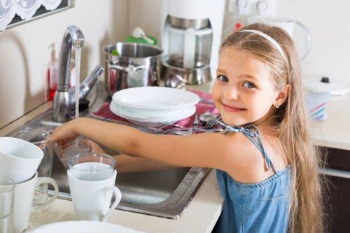 5 việc nhỏ hằng ngày rèn con tính độc lập