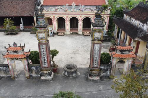 Di tích xuống cấp vẫn không thể trùng tu vì thiếu… sổ đỏ