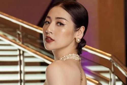 Á hậu Dương Tú Anh khoe vóc dáng nuột nà, gợi cảm