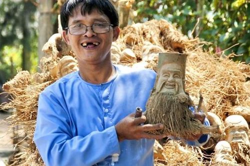 Nghệ nhân truyền cảm hứng cho giới trẻ nhờ 34 năm tạc tượng bằng gốc tre