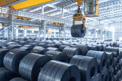Doanh nghiệp tăng giá thép để giảm lỗ