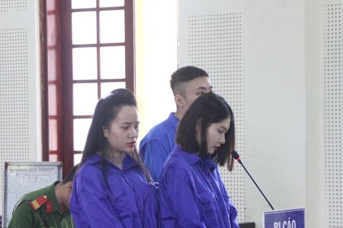 Nam thanh, nữ tú cùng... 'bay lắc' trong chung cư