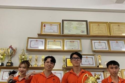 Ba đội sinh viên Việt Nam lọt vào vòng chung kết cuộc thi xe tự hành quốc tế 2023
