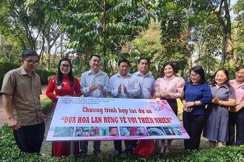 Thảo cầm viên Sài Gòn tiếp nhận nhiều loài lan rừng quí hiếm