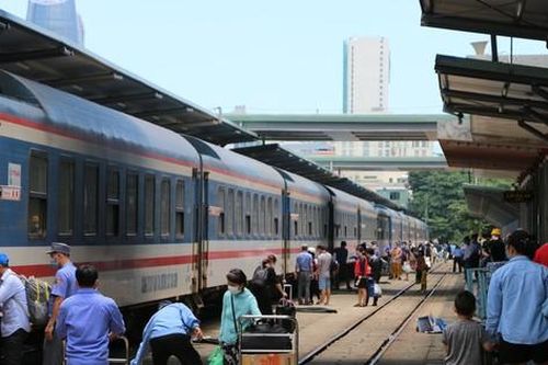 Ga Sài Gòn tăng cường tàu trong dịp nghỉ lễ 30/4