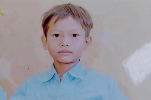 Xác minh thông tin bé trai 10 tuổi bị lạc khi đi bắt ốc