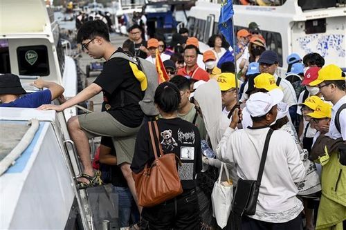 Bali ngăn chặn các hành vi phạm luật của du khách nước ngoài