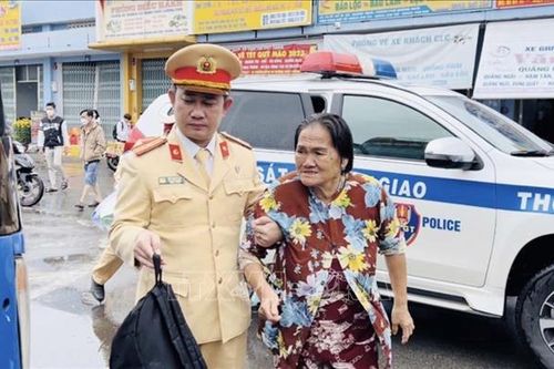 Những chiến sĩ Công an làm theo lời Bác bằng hành động thiết thực