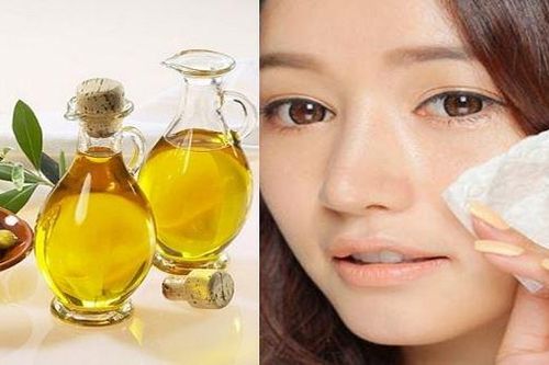 2 cách tự làm tẩy trang tại nhà với dầu ôliu
