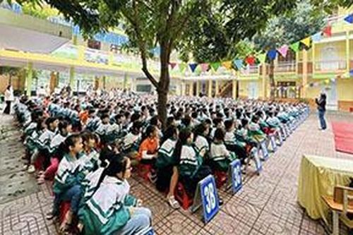 Nghệ An: Xác minh thông tin 'người lạ dụ dỗ cho trẻ em ăn kẹo rồi bắt cóc' trên mạng xã hội