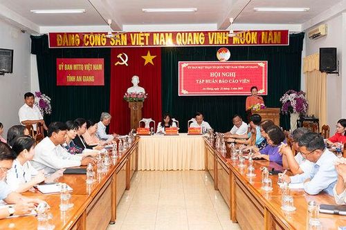 UBMTTQVN tỉnh An Giang tập huấn báo cáo viên, cộng tác viên