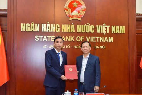 Công bố Quyết định bổ nhiệm Phó Tổng Biên tập Thời báo Ngân hàng
