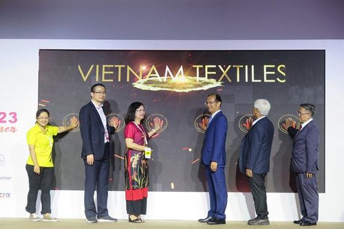 Khai mạc Triển lãm quốc tế vải cao cấp Texfuture Việt Nam Xuân hè 2023