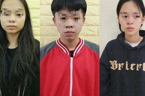 Cô gái 17 tuổi và đồng bọn dàn cảnh cướp tài sản của những người đàn ông muốn thân mật