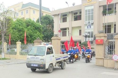 Huyện Đông Anh ra quân tuyên truyền lập lại trật tự vỉa hè
