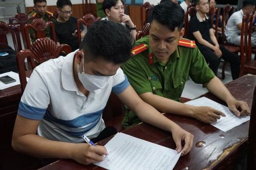 Tuyên truyền, vận động thanh thiếu niên chấp hành pháp luật