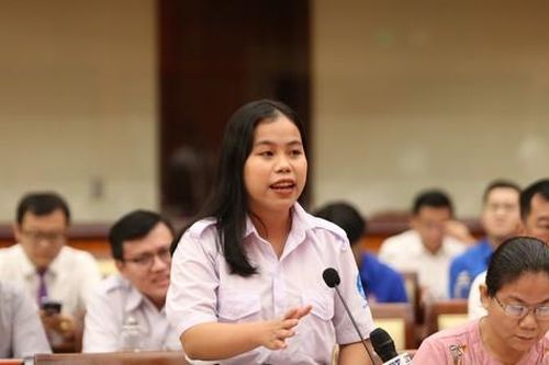 'TP. HCM cần có cơ chế thu hút nguồn cán bộ Đoàn - Hội trong trường học'