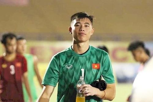 Thủ môn Văn Chuẩn lý giải trận thua đậm của U23 Việt Nam