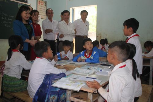Học sinh dân tộc phát huy tính tích cực, chủ động khi học chương trình mới