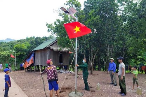 Động lực để đồng bào Ma Coong vươn lên thoát nghèo