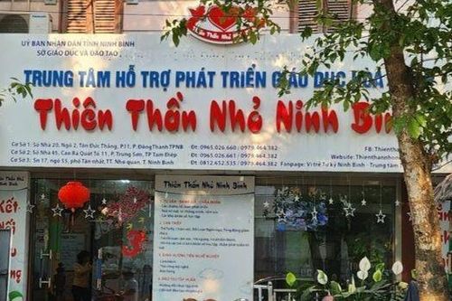 Sa thải giáo viên tát vào mặt học sinh 4 tuổi chậm phát triển