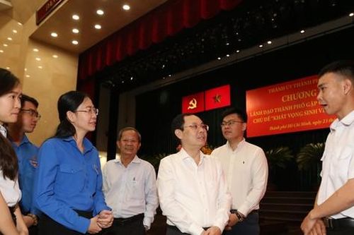 Bạn trẻ TPHCM cùng lãnh đạo bàn cách giải những bài toán lớn của thành phố