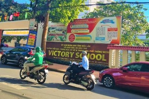Buộc thôi việc thầy giáo đánh học sinh trong giờ nghỉ trưa