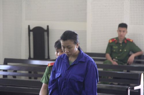 Đang bị điều tra về tội lừa đảo lại tiếp tục trộm cắp