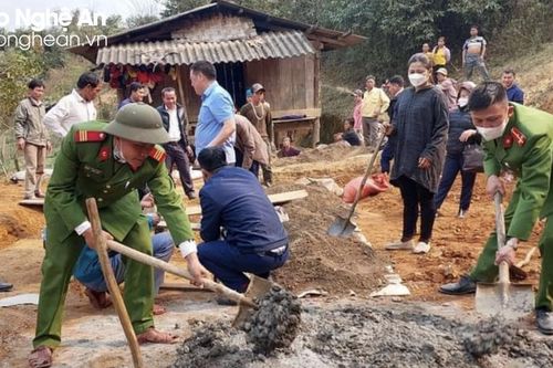 Kỳ Sơn: Đã có 200 ngôi nhà mới được bàn giao cho người dân