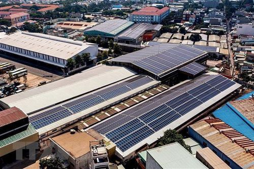 Bình Dương: DN điện Mặt Trời gặp vướng mắc pháp lý về xây dựng