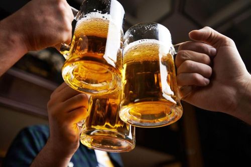 Điều gì xảy ra khi bạn uống bia mỗi buổi tối?