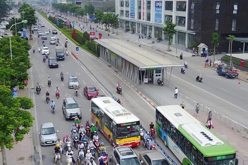 Phát triển giao thông công cộng: Giải quyết tận gốc bài toán vỉa hè