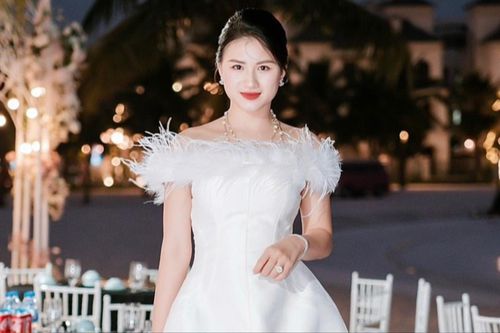 Cô chủ 9x Vũ Hạnh - Sáng lập thương hiệu thời trang công sở dành cho những quý cô thanh lịch