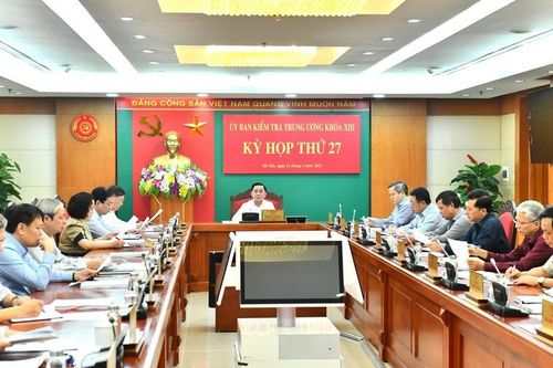 Đề nghị Ban Bí thư xem xét, thi hành kỷ luật ông Đỗ Hữu Ca và một số cán bộ