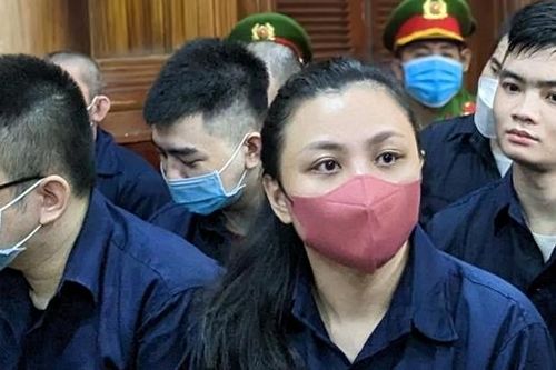 Nữ bị cáo chủ mưu vụ chém trùm giang hồ Quân 'xa lộ' bị đề nghị án chung thân