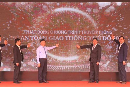 Chương trình 'Vì an toàn giao thông Thủ đô' góp phần nâng cao nhận thức về văn hóa giao thông