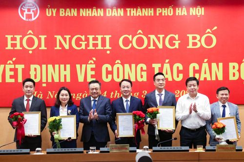 Hà Nội bổ nhiệm Giám đốc các Sở Nội vụ, Tài nguyên và Môi trường, Quy hoạch – Kiến trúc