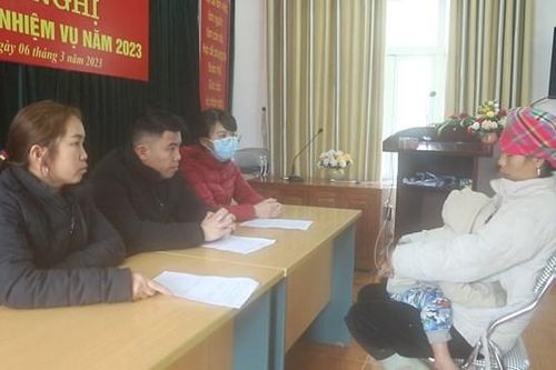 Lào Cai: Xử phạt 22 triệu đồng người mẹ thường xuyên bắt con đi bán hàng rong