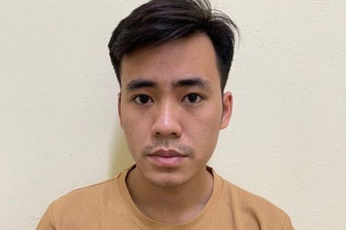 Tống tiền bạn gái cũ bằng clip nóng