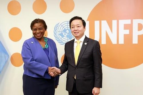 Phó Thủ tướng Trần Hồng Hà gặp Tổng thống Tajikistan và lãnh đạo FAO, UNFPA