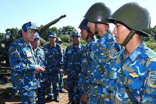 Xây dựng lực lượng pháo cao xạ vững mạnh