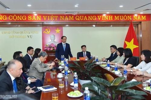 Bộ trưởng Ngoại giao Bùi Thanh Sơn thăm và làm việc tại Sở Ngoại vụ tỉnh Quảng Ninh