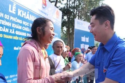 Khánh thành phòng học, ngôi nhà hạnh phúc, khám chữa bệnh cho người nghèo